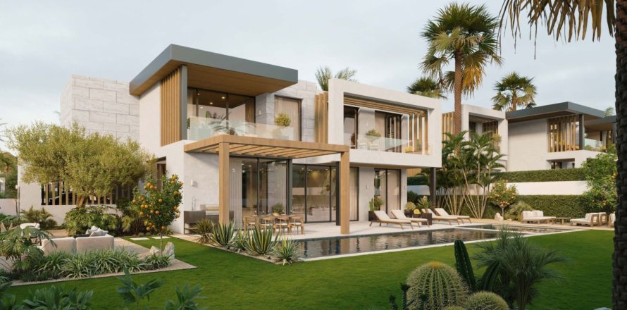5 dormitorios Villa en Estepona, Spain No. 121865