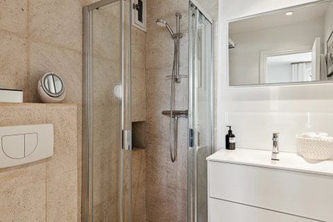 2 chambres Appartement à Cannes, France No. 99784 11