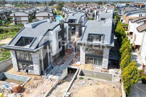 Вилла с 7 комнатами в Коньяалты, Турция №20980