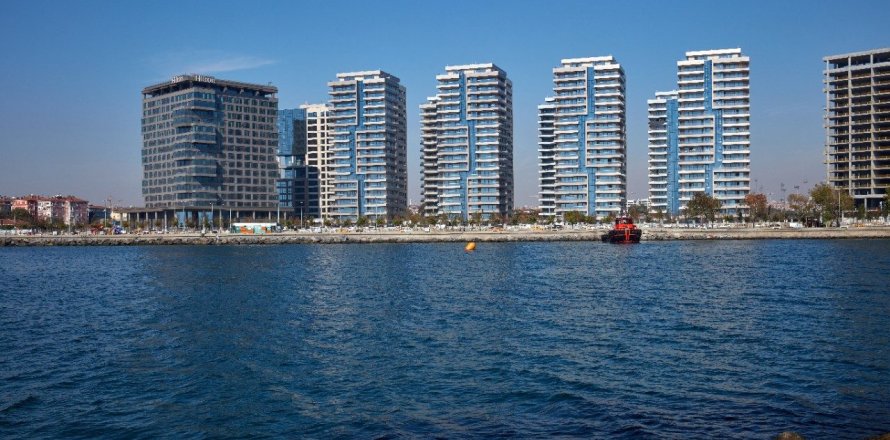 4 bedrooms Penthouse in Istanbul, Turkey No. 16171