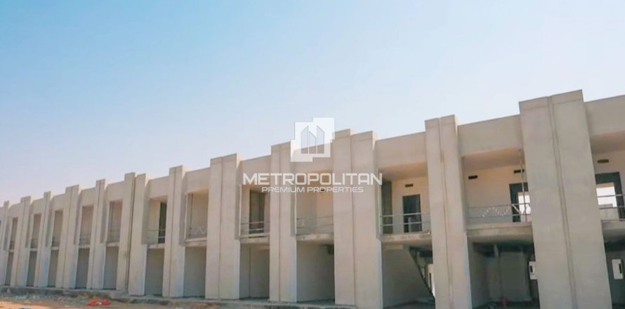 2 bedrooms Townhouse in Dubai Land, UAE No. 119300