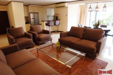 3 bedrooms Apartment in Bangkok, Thailand No. 95652 11