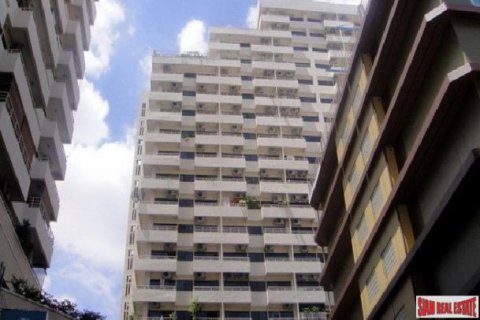 3 bedrooms Apartment in Bangkok, Thailand No. 95652 15