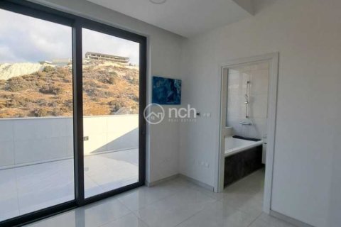 6 dormitorios Villa en Agios Tychonas, Cyprus No. 71894 12
