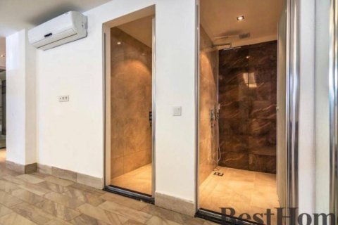 4 rooms Apartment in Dao Huu Canh, Vietnam No. 21160 26