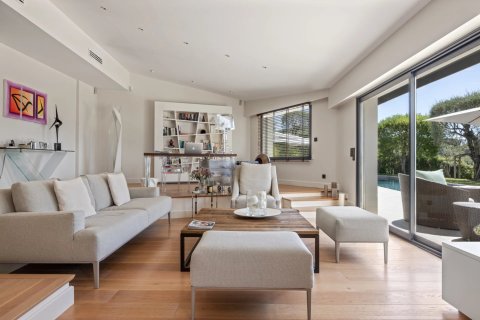5 bedrooms Villa in Mougins, France No. 68874 5