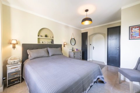 6 bedrooms House in Valbonne, France No. 69100 6