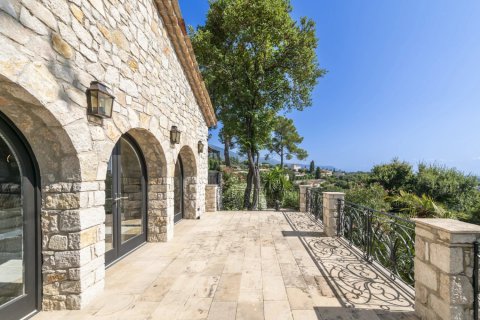 6 bedrooms House in Valbonne, France No. 69100 9