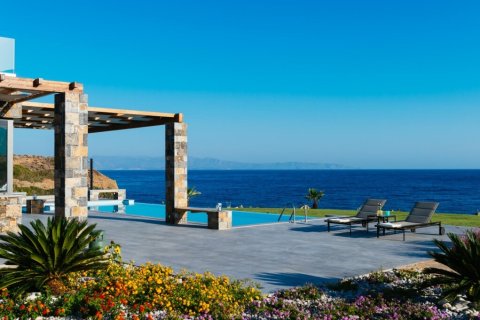 5 bedrooms Villa in Sitia, Greece No. 55815 9