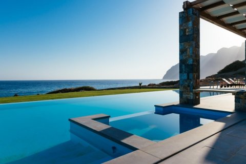 5 bedrooms Villa in Sitia, Greece No. 55815 3