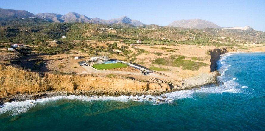 5 bedrooms Villa in Sitia, Greece No. 55815