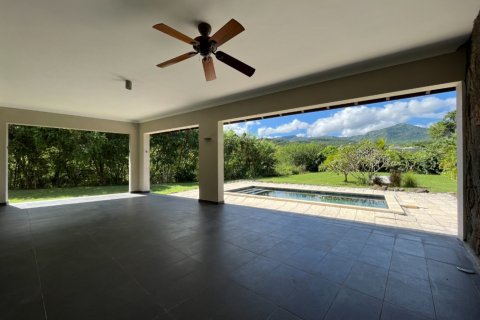 4 bedrooms Villa in Riviere Noire, Mauritius No. 60959 6