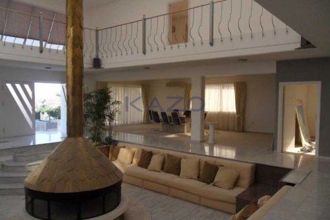4 bedrooms House in Parekklisia, Cyprus No. 101039 7