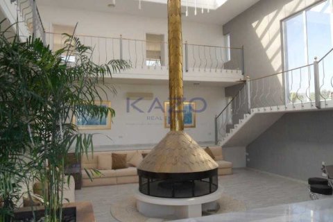 4 bedrooms House in Parekklisia, Cyprus No. 101039 8