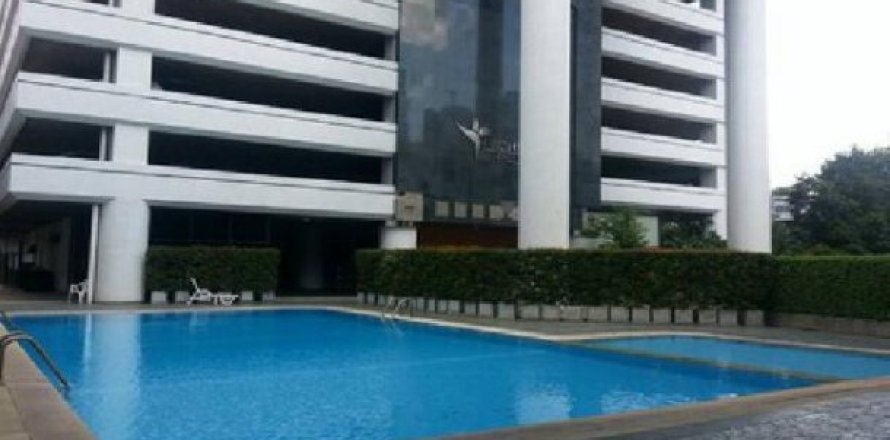 3 bedrooms Hotel Apartment in Bangkok, Thailand No. 96813