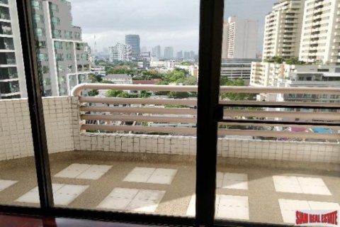 3 bedrooms Hotel Apartment in Bangkok, Thailand No. 96813 16