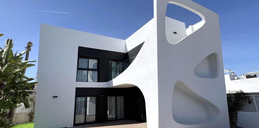 3 chambres Villa à Ciudad Quesada, Spain No. 111576