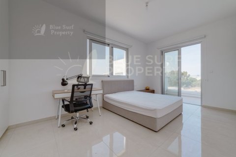 4 bedrooms Villa in Paralimni, Cyprus No. 36531 14