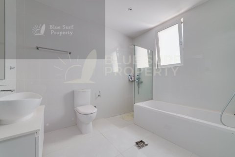 4 bedrooms Villa in Paralimni, Cyprus No. 36531 20