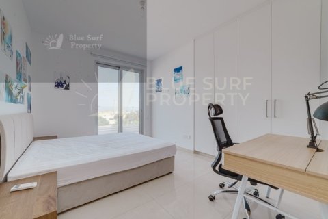 4 bedrooms Villa in Paralimni, Cyprus No. 36531 17