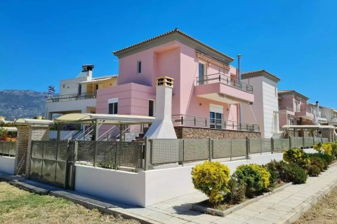 3 bedrooms House in Loutraki, Greece No. 109469 1