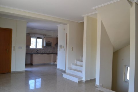 3 bedrooms House in Loutraki, Greece No. 109469 4