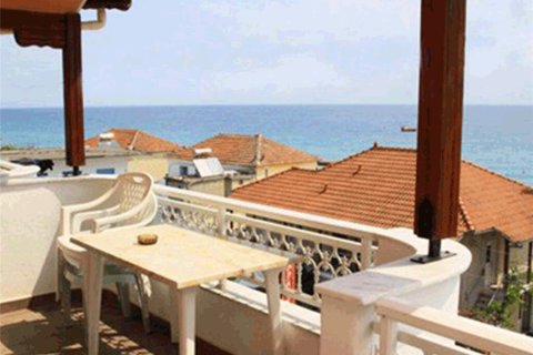 Отель, гостиница с 19 комнатами в Пиерия, Греция №57148 1