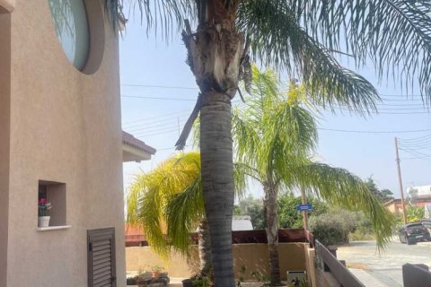 3 bedrooms House in Kolossi, Cyprus No. 62622 4