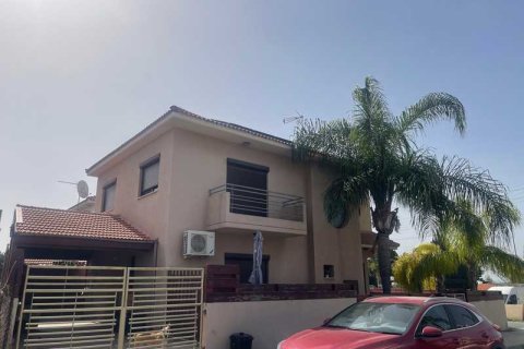3 bedrooms House in Kolossi, Cyprus No. 62622 2