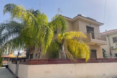 3 bedrooms House in Kolossi, Cyprus No. 62622 3