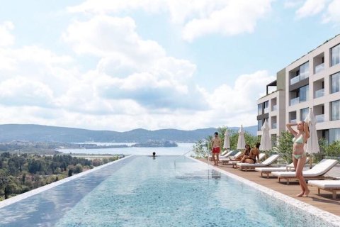 2 bedrooms Apartment in Tivat, Montenegro No. 84203 1