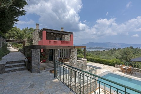 6 bedrooms Villa in Corfu, Greece No. 61602 4