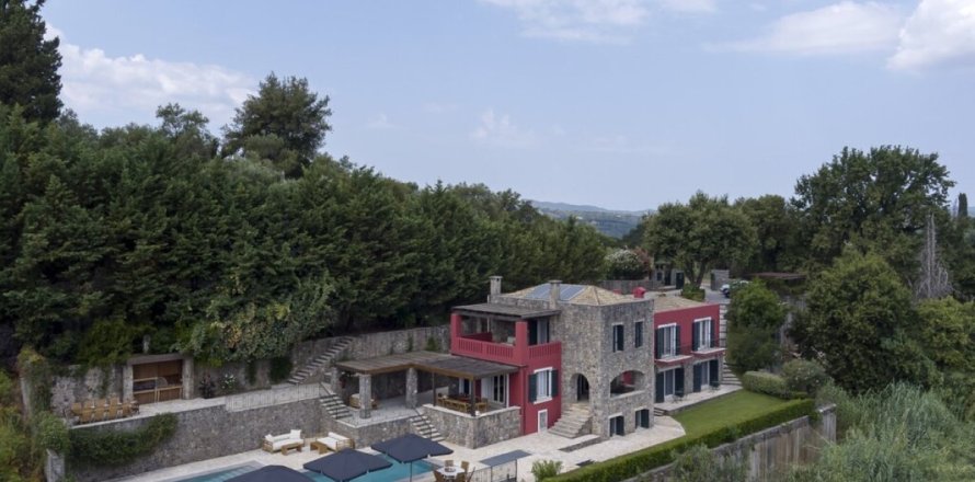 6 bedrooms Villa in Corfu, Greece No. 61602