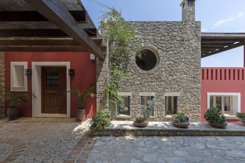 6 bedrooms Villa in Corfu, Greece No. 61602 11
