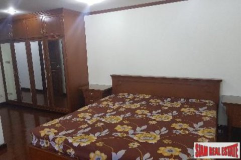 3 bedrooms Apartment in Bangkok, Thailand No. 95792 4