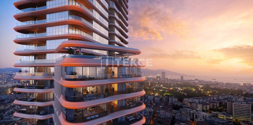 4 bedrooms Apartment in Izmir, Turkey No. 17590
