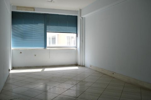 220m² Commercial property in Athens, Greece No. 59208 3
