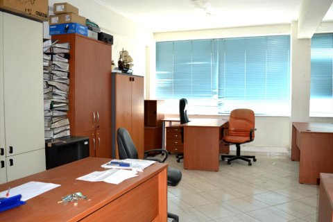 220m² Commercial property in Athens, Greece No. 59208 2