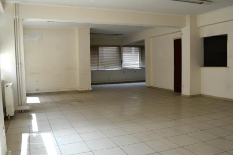 220m² Commercial property in Athens, Greece No. 59208 6