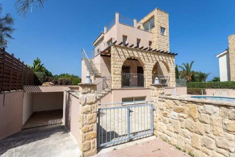 4 bedrooms House in Polis, Cyprus No. 30284 2