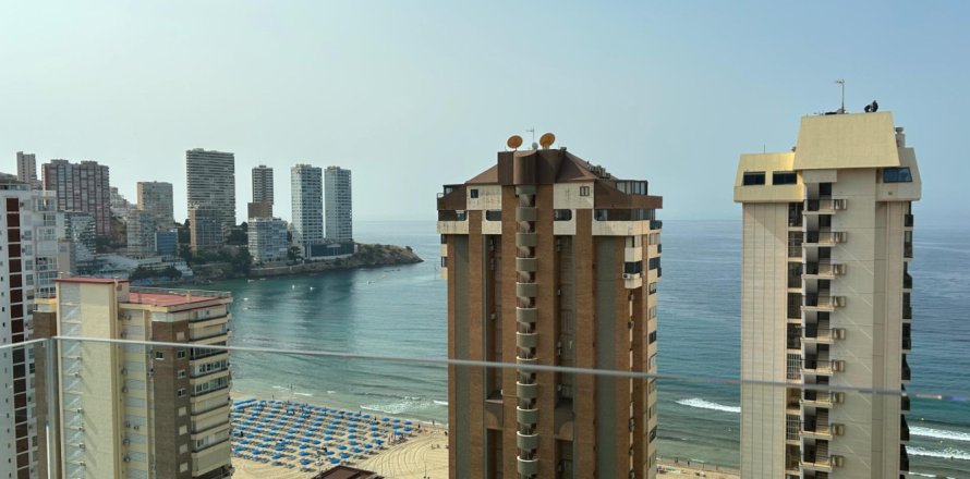 3 bedrooms Apartment in Benidorm, Spain No. 92211