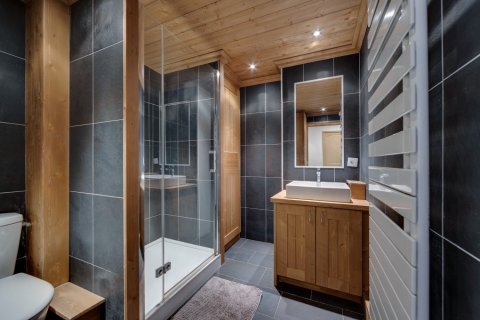 2 bedrooms Apartment in Val-d'Isere, France No. 99419 13