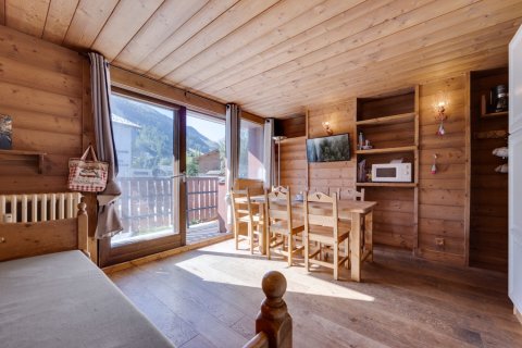 2 bedrooms Apartment in Val-d'Isere, France No. 99419 3