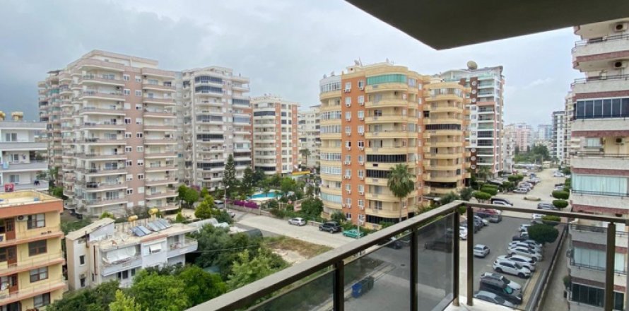 3 bedrooms Penthouse in Mahmutlar, Turkey No. 14550