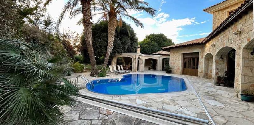 6 dormitorios Villa en Ypsonas, Cyprus No. 62507
