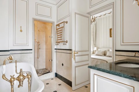 Вилла с 7 спальнями в Антиб, Франция №68779 11