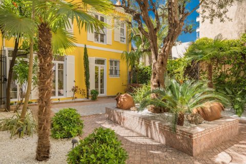 3 bedrooms Apartment in Cannes, France No. 67343 1