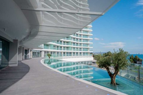 2 bedrooms Apartment in Germasogeia, Cyprus No. 75704 4