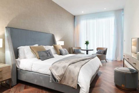 2 bedrooms Apartment in Germasogeia, Cyprus No. 75704 6