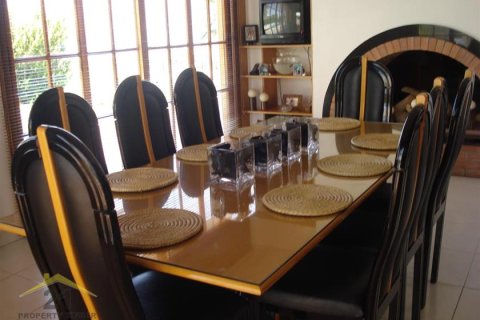 Вилла с 4 спальнями в Тала, Кипр №39161 11